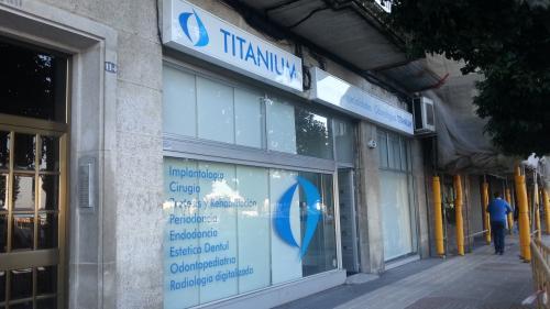 Centro Dental Titanium