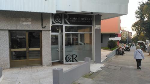 Costas & Ramilo